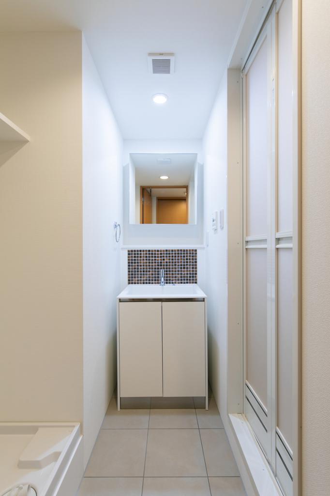 Brand New 1-Bedroom Condo in Yamatocho 8