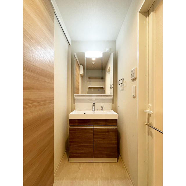 Modern 1-Bedroom Condo Near Station in Minamidai 7
