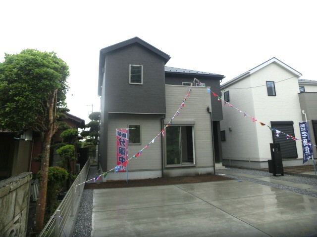 Brand New 4-Bedroom House in Daida 3