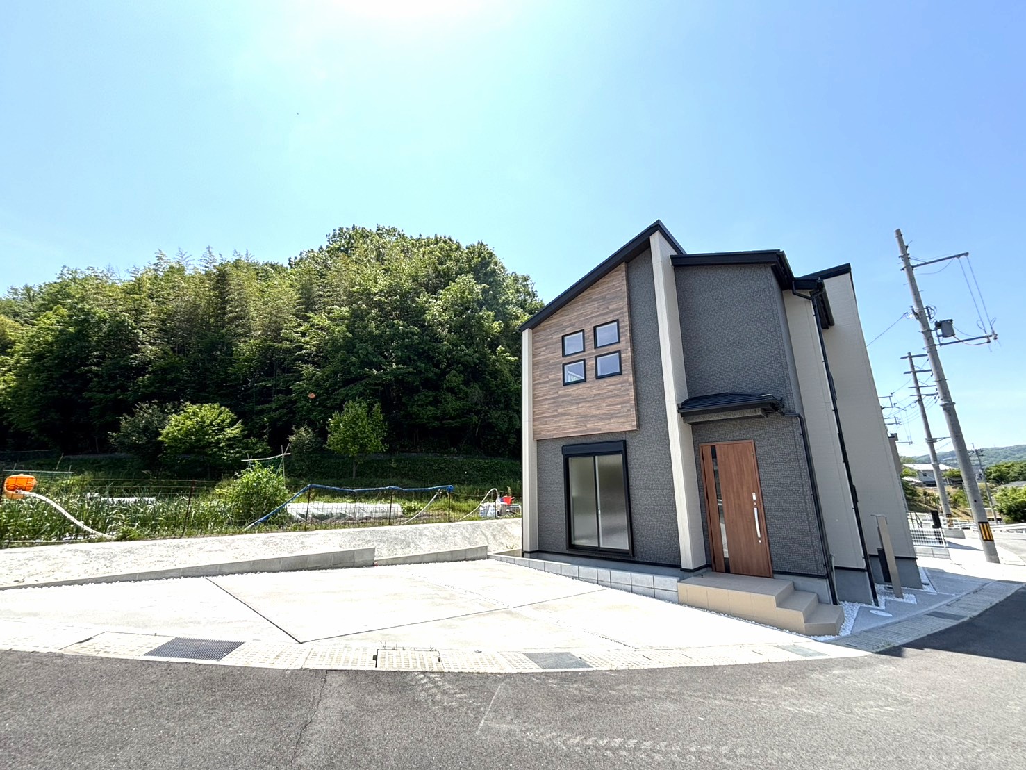 Brand New 4-Bedroom House Near Station in Haginodai 4