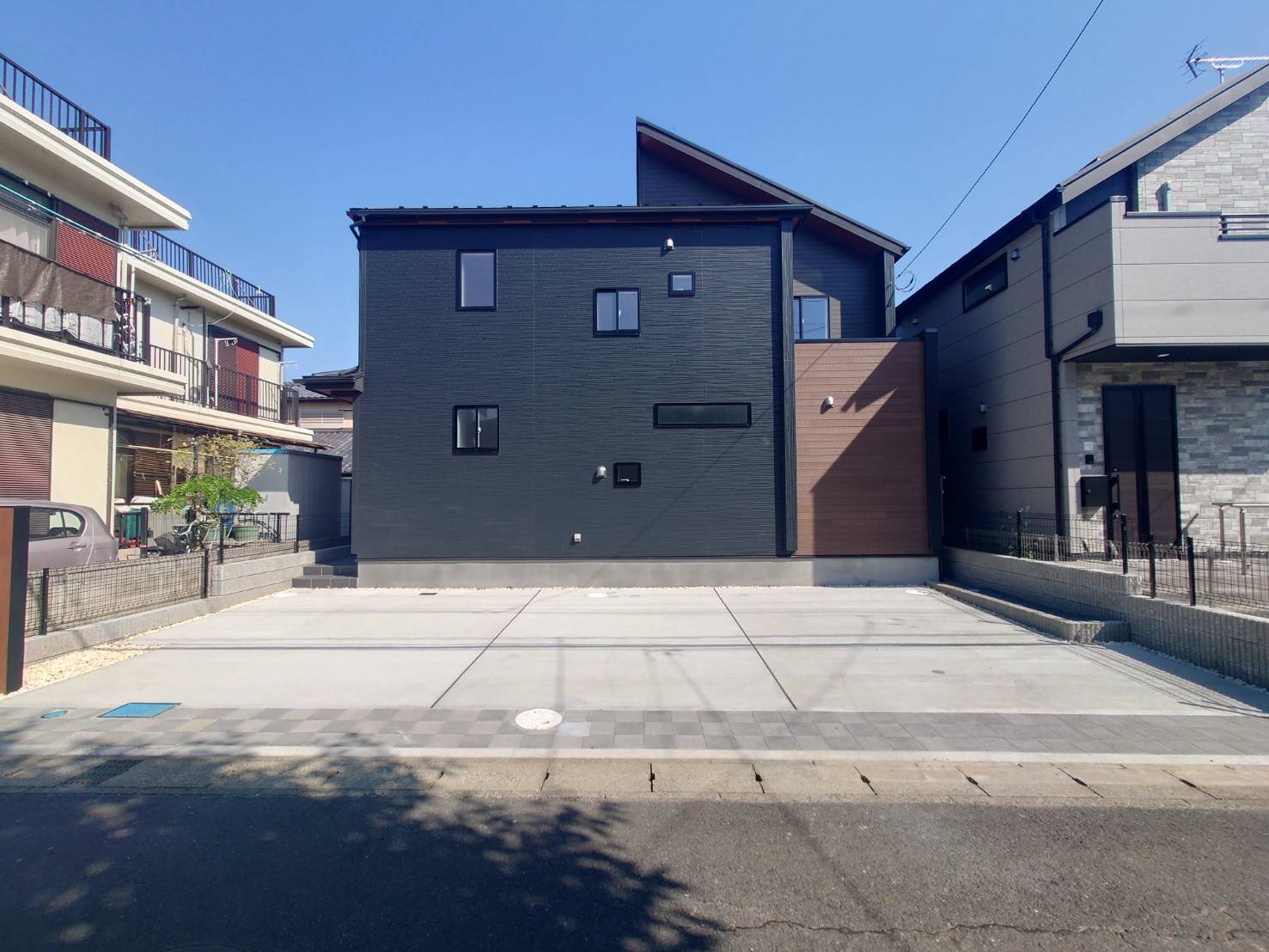 Brand New 4-Bedroom House in Daida 3