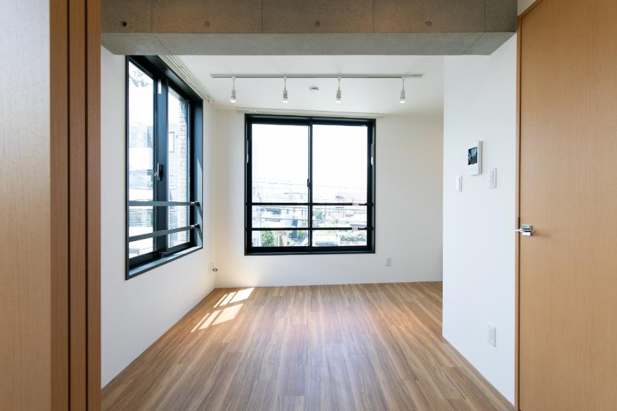 Brand New 1-Bedroom Condo in Yamatocho 5