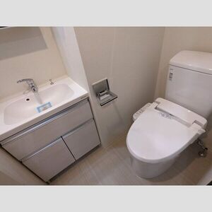 Studio Condo Near Station in Chuo 6