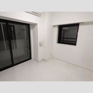 Studio Condo Near Station in Chuo 3