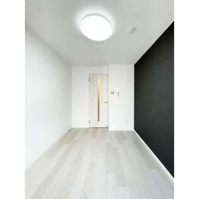 Modern Studio Condo Near Station in Higashinakano 4