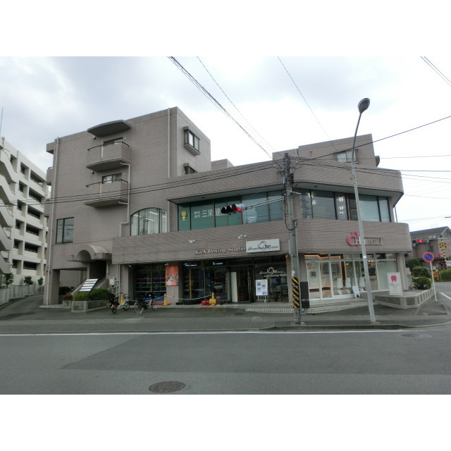ドミール・アン 1