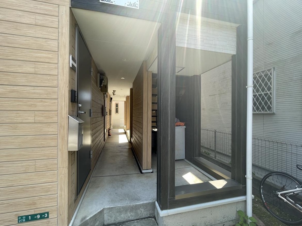 Modern Studio Property in Oyama 2