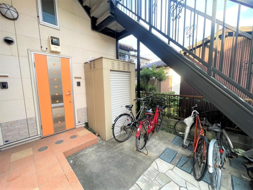 Studio Property in Shimosueyoshi 2