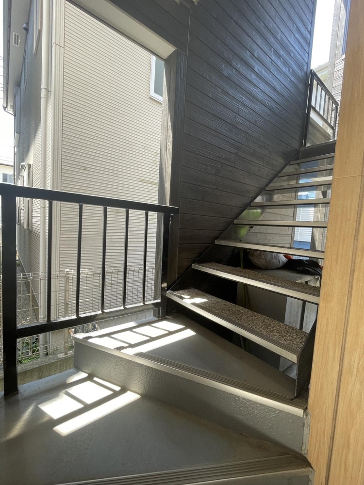 Modern Studio Property in Oyama 3