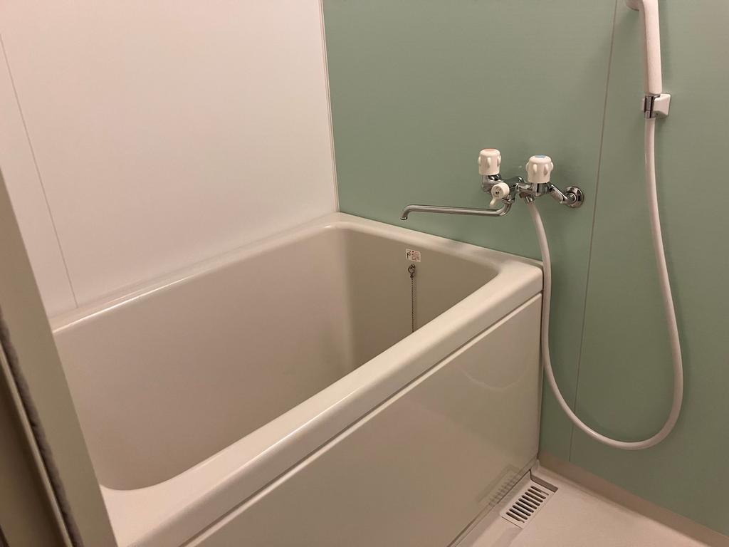 Well-Kept 4-Bedroom Condo Near Station in Minamihorie 5