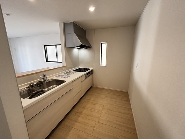 Brand New 3-Bedroom House in Nagisa motomachi 5