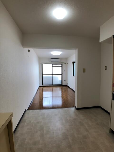 ロワール駒沢 8