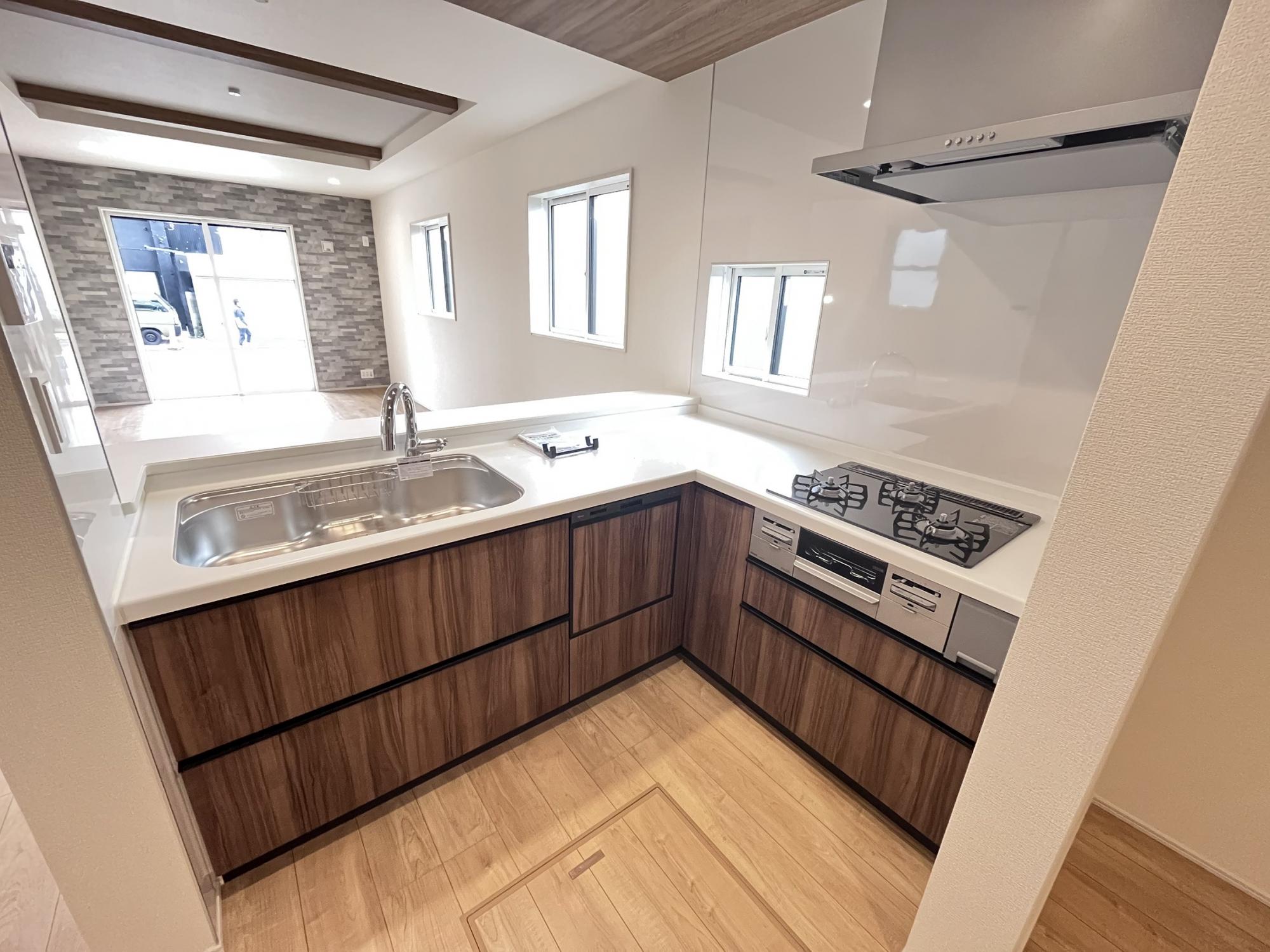 Brand New 3-Bedroom House in Fukayacho 8