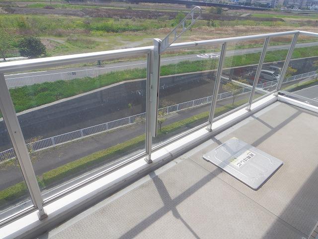 サニーリヴ北新横浜 7