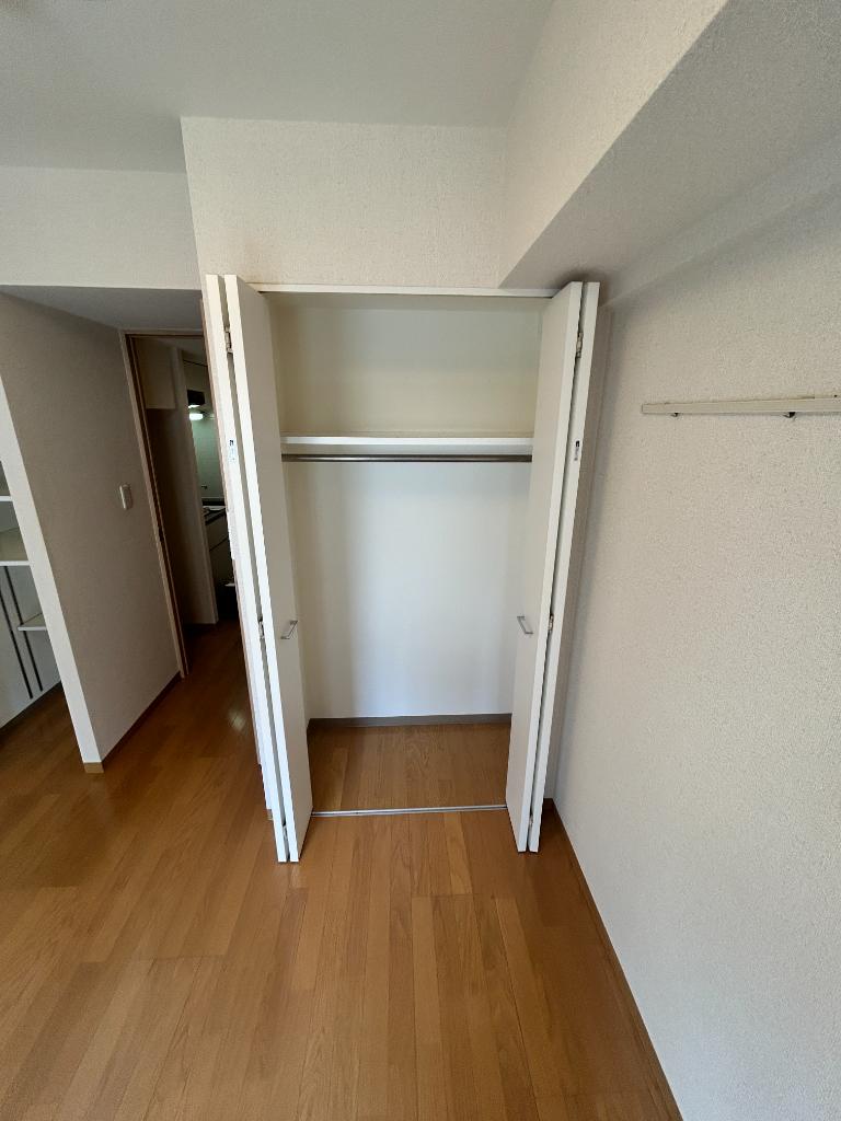 Studio Condo Near Station in Chuo 3
