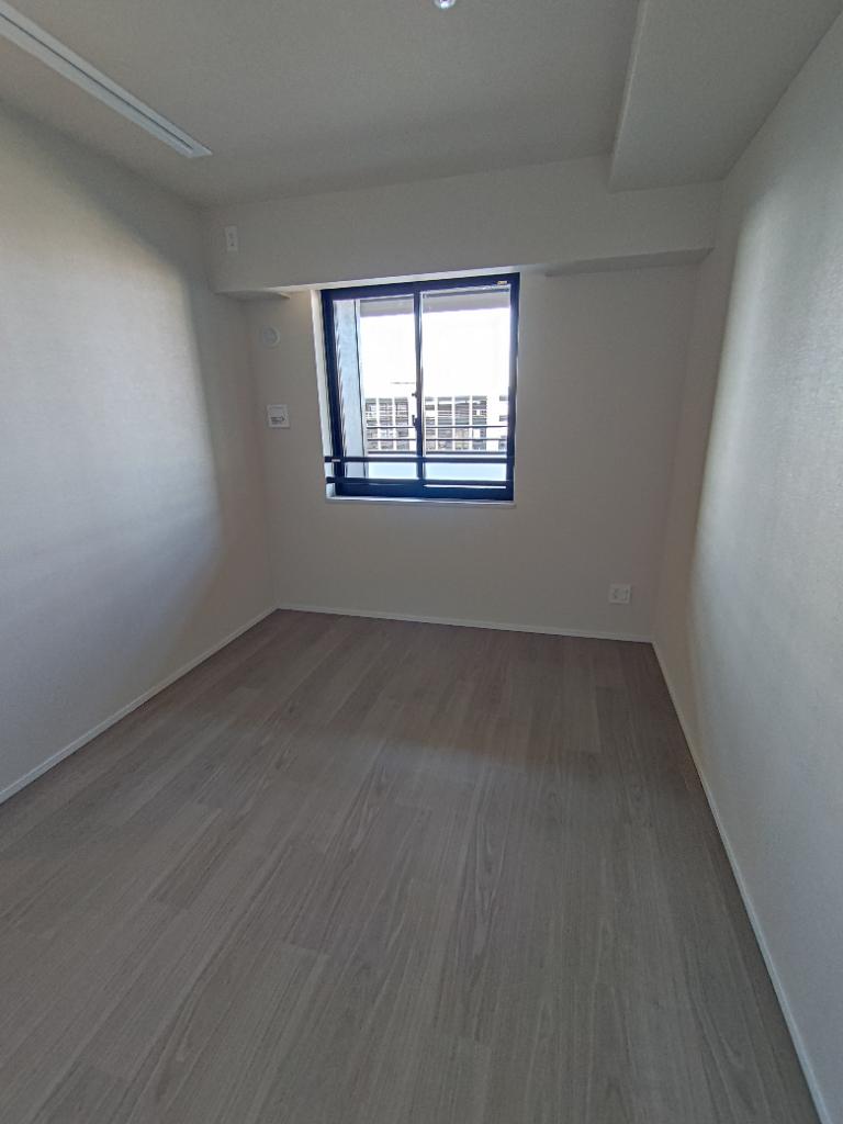 Brand New 2-Bedroom Condo in Fukushima 4
