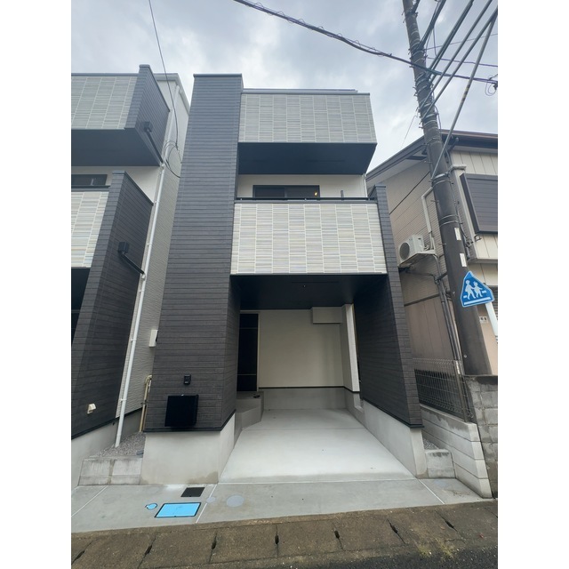 神奈川県川崎市多摩区菅稲田堤3丁目6-8 貸家 0