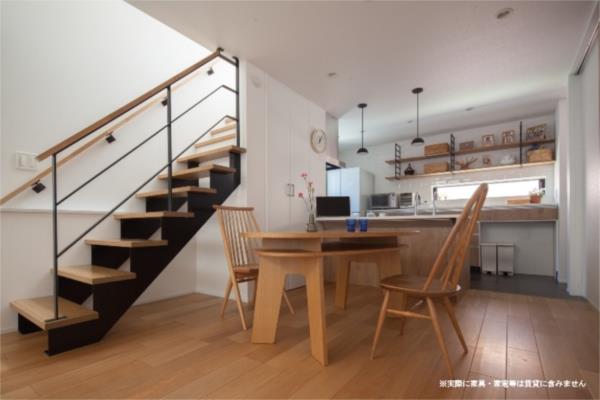 Modern 4-Bedroom House in Katahira 2