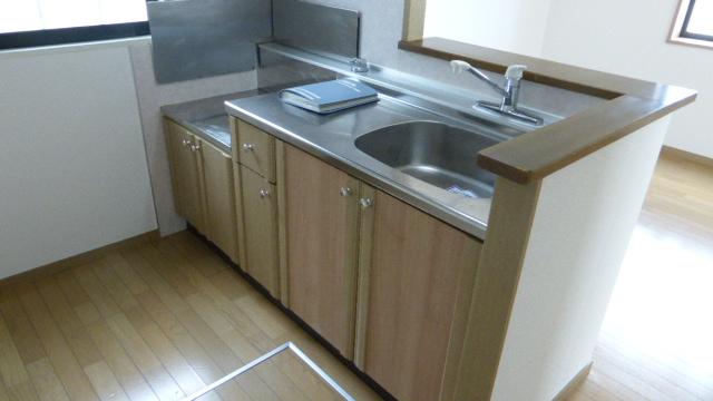 奈良県北葛城郡広陵町馬見南２丁目８－１１ テラス 2