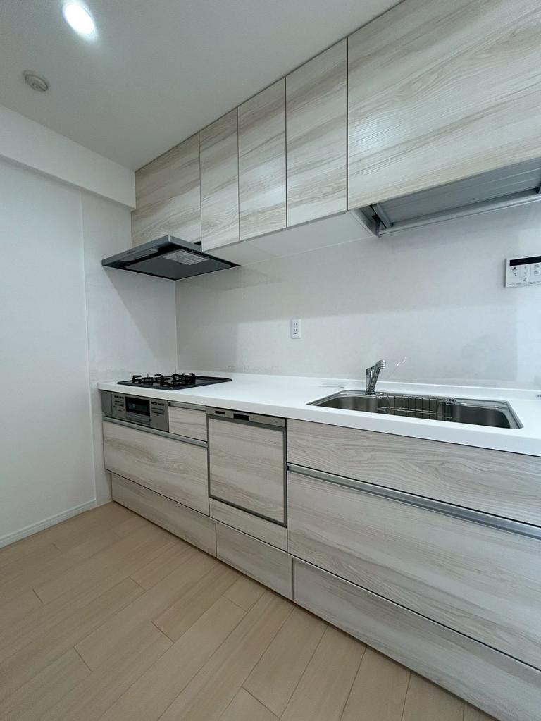 3-Bedroom Condo in Kujo 1