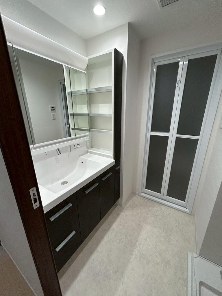 3-Bedroom Condo in Kujo 3