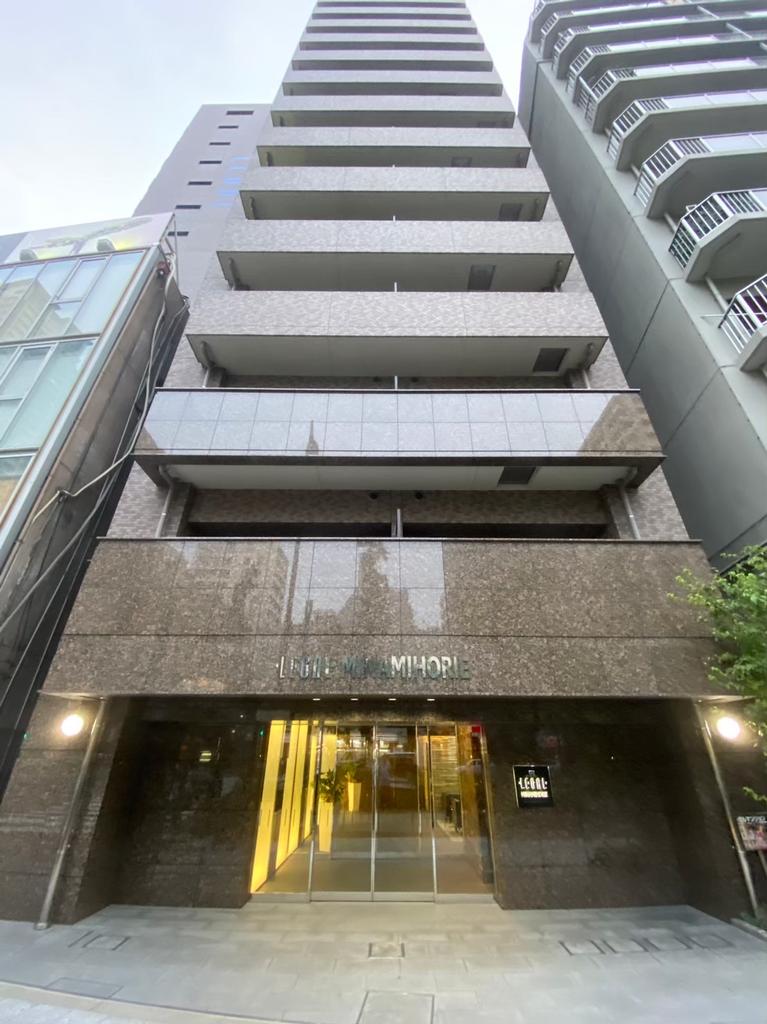 Modern 1-Bedroom Condo Near Station in Minamihorie 5